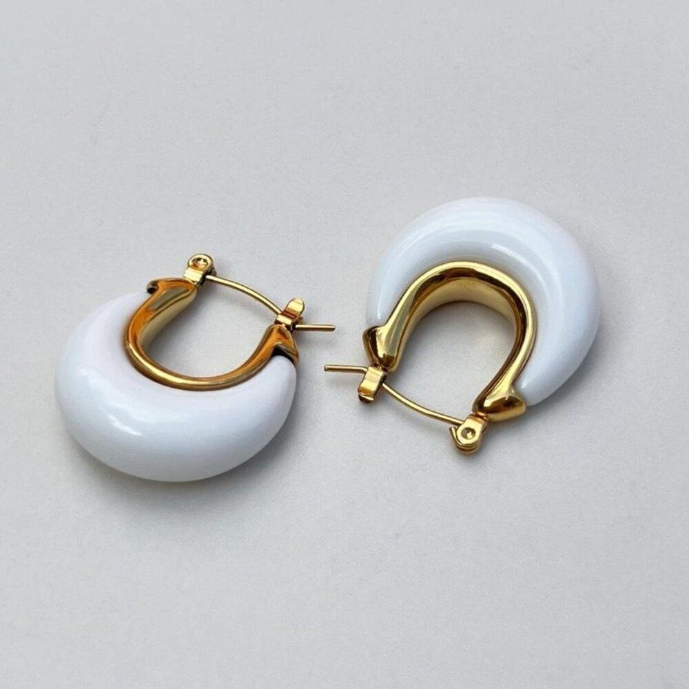 New! “Stila” White Resin Hoop Earrings